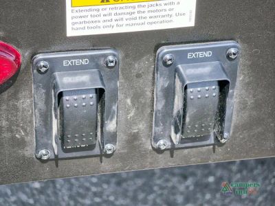 2027 Venture RV Campbound Platinum — photo 8 view
