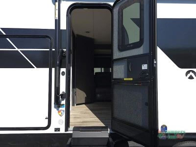 2027 Venture RV Campbound Platinum — photo 31 view