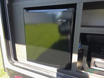 2027 Venture RV Campbound Platinum — photo 22 view