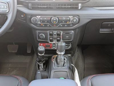 2026 Jeep Wrangler — photo 20 view