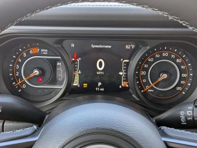2026 Jeep Wrangler — photo 34 view