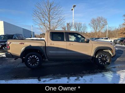 2023 Nissan Frontier PRO-4X — photo 12 view