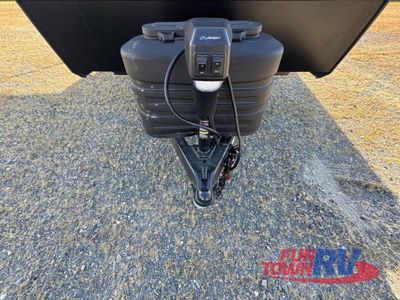 2026 Winnebago Thrive - Photo 8