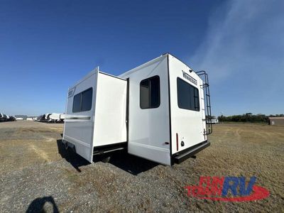 2026 Winnebago Thrive - Photo 5