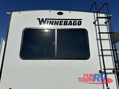 2026 Winnebago Thrive - Photo 15