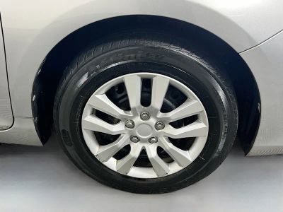 2015 Toyota Camry — photo 11 view