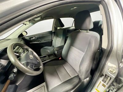 2015 Toyota Camry — photo 12 view