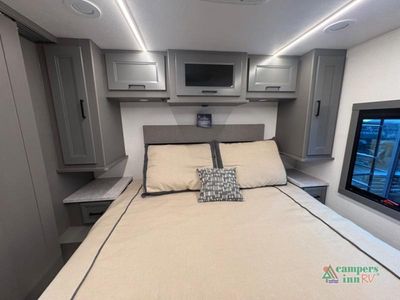 2026 Coachmen RV Mirada - Photo 33