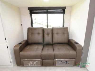 2027 Forest River Westbrook Luxury — photo 17 view