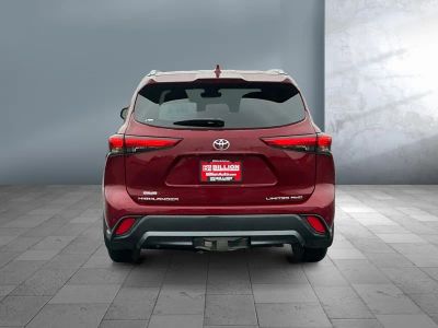 2023 Toyota Highlander — detail view