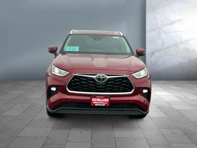 2023 Toyota Highlander — side profile view