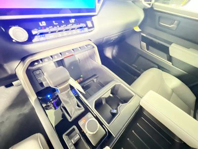 2026 Toyota Tundra 4WD — photo 21 view