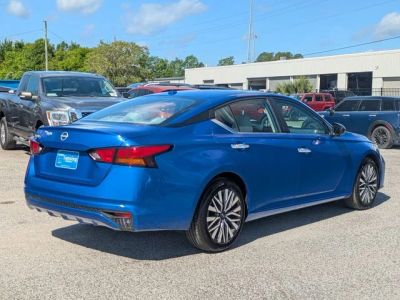 2025 Nissan Altima — detail view