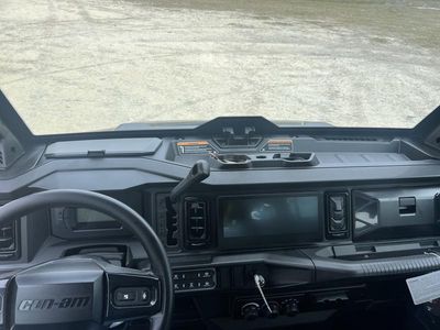 2026 Can-Am Defender MAX XT CAB HD11 With 10.25 in.display - Photo 12