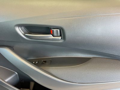 2026 Toyota Corolla — photo 17 view