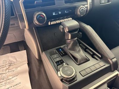2025 Toyota Tacoma — photo 17 view