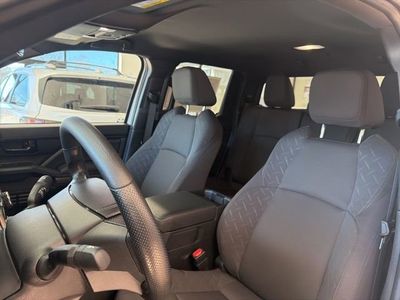 2025 Toyota Tacoma — photo 13 view