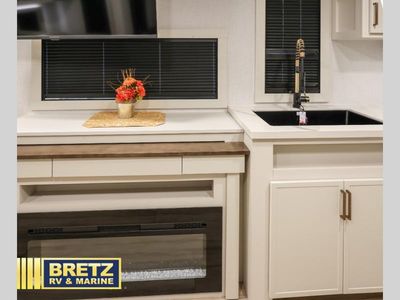 2026 Brinkley Model I - Photo 11
