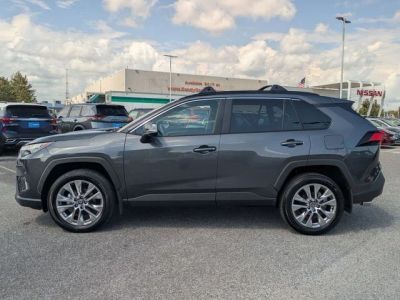 2025 Toyota RAV4 - Photo 2