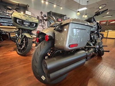 2025 Indian Motorcycle Sport Chief RT Heavy Metal - Photo 5