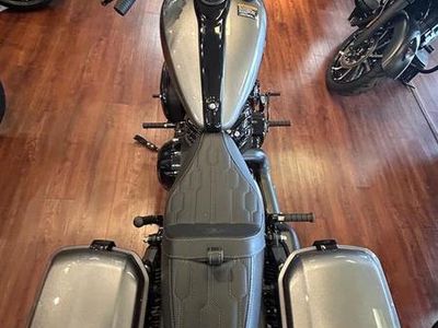 2025 Indian Motorcycle Sport Chief RT Heavy Metal - Photo 8