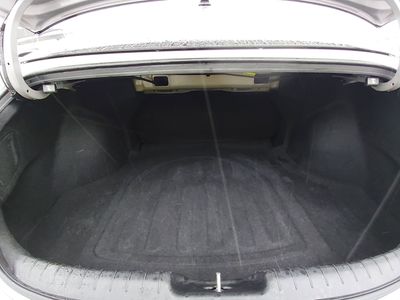 2024 Hyundai Elantra — photo 11 view