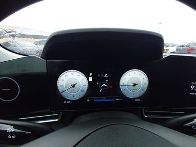 2024 Hyundai Elantra — photo 14 view