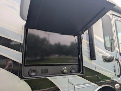 2024 Entegra Coach Reatta XL — photo 23 view