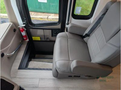 2024 Entegra Coach Reatta XL — photo 34 view