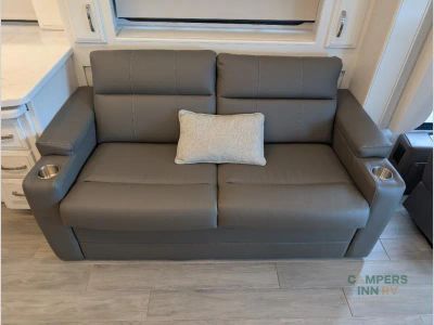 2024 Entegra Coach Reatta XL — photo 37 view