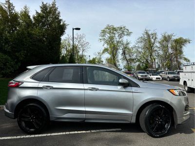 2023 Ford Edge — rear three-quarter view