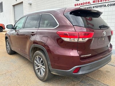 2018 Toyota Highlander - Photo 3