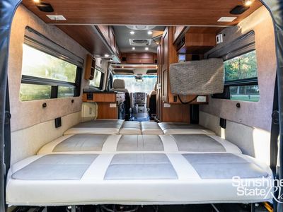 2018 Roadtrek SS - Photo 1