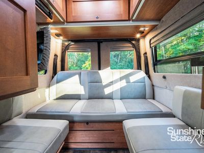 2018 Roadtrek SS - Photo 12