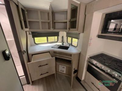 2027 Grand Design Imagine XLS — photo 23 view