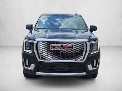 2023 GMC Yukon XL - Photo 2