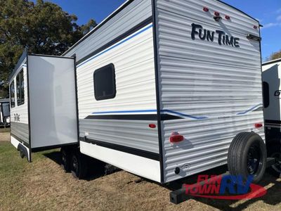 2024 CrossRoads RV Fun Time - Photo 5