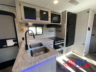 2024 CrossRoads RV Fun Time - Photo 17