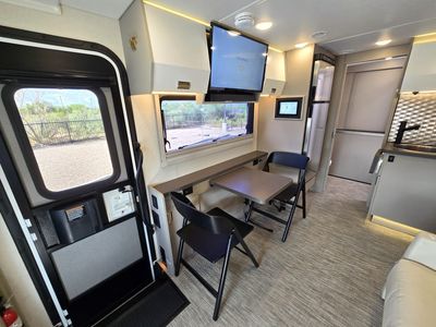 2025 Winnebago VIEW - Photo 15