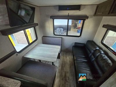 2019 CrossRoads RV Zinger - Photo 9