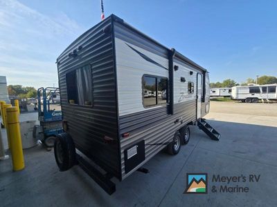 2019 CrossRoads RV Zinger - Photo 4
