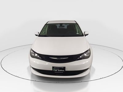 2022 Chrysler Voyager - Photo 2