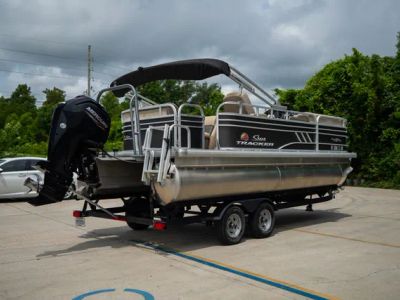 2022 Sun Tracker PARTY BARGE 20 DLX - Photo 11