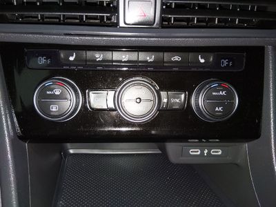 2024 Volkswagen Jetta — photo 19 view