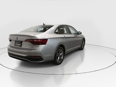 2024 Volkswagen Jetta — photo 7 view