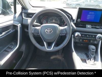 2023 Toyota RAV4 XLE - Photo 18