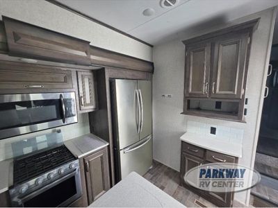 2019 Keystone RV Montana High Country - Photo 13