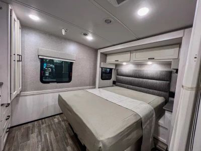 2022 Winnebago ADVENTURER - Photo 18