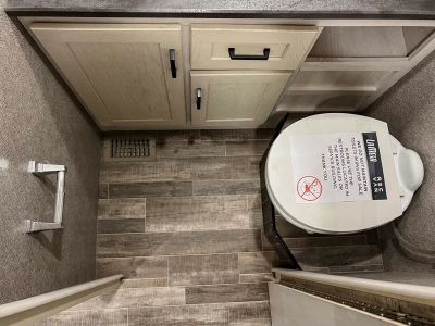 2022 Winnebago ADVENTURER - Photo 16