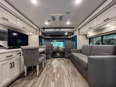 2022 Winnebago ADVENTURER - Photo 3